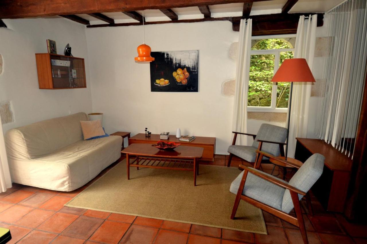 Le Manoir Bed & Breakfast *